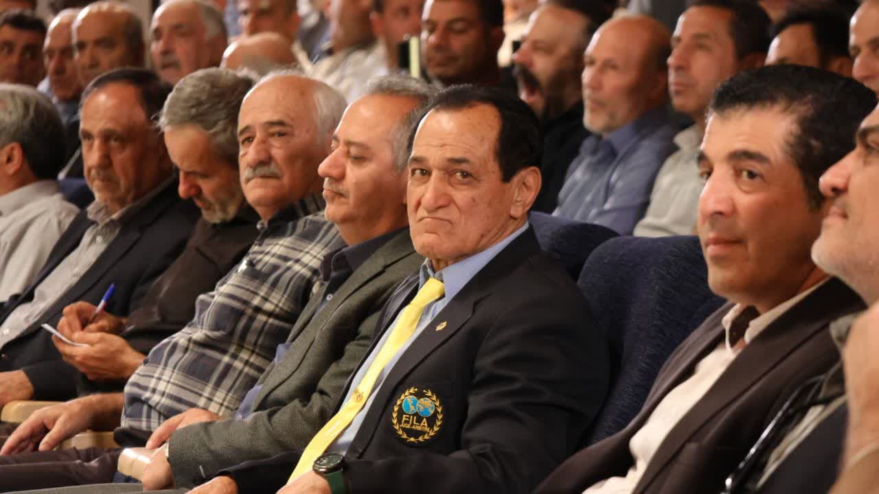 تجلیل از داور بین‌المللی کشتی و رونمایی از کتاب خاطرات استاد گودرزی با مشارکت شهرداری و شورای شهر دماوند